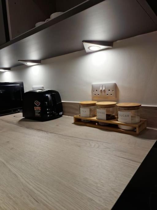 Modern-New Build Apartment In 버밍엄 외부 사진